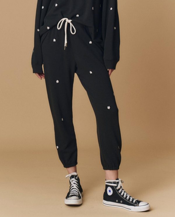 Attireknit.shop5ff2da1bd0 1